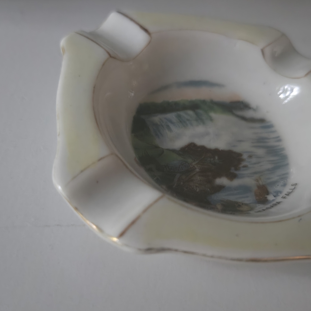 Niagara Falls Souvenir Ashtray Occupied Japan - Picture 4 of 8